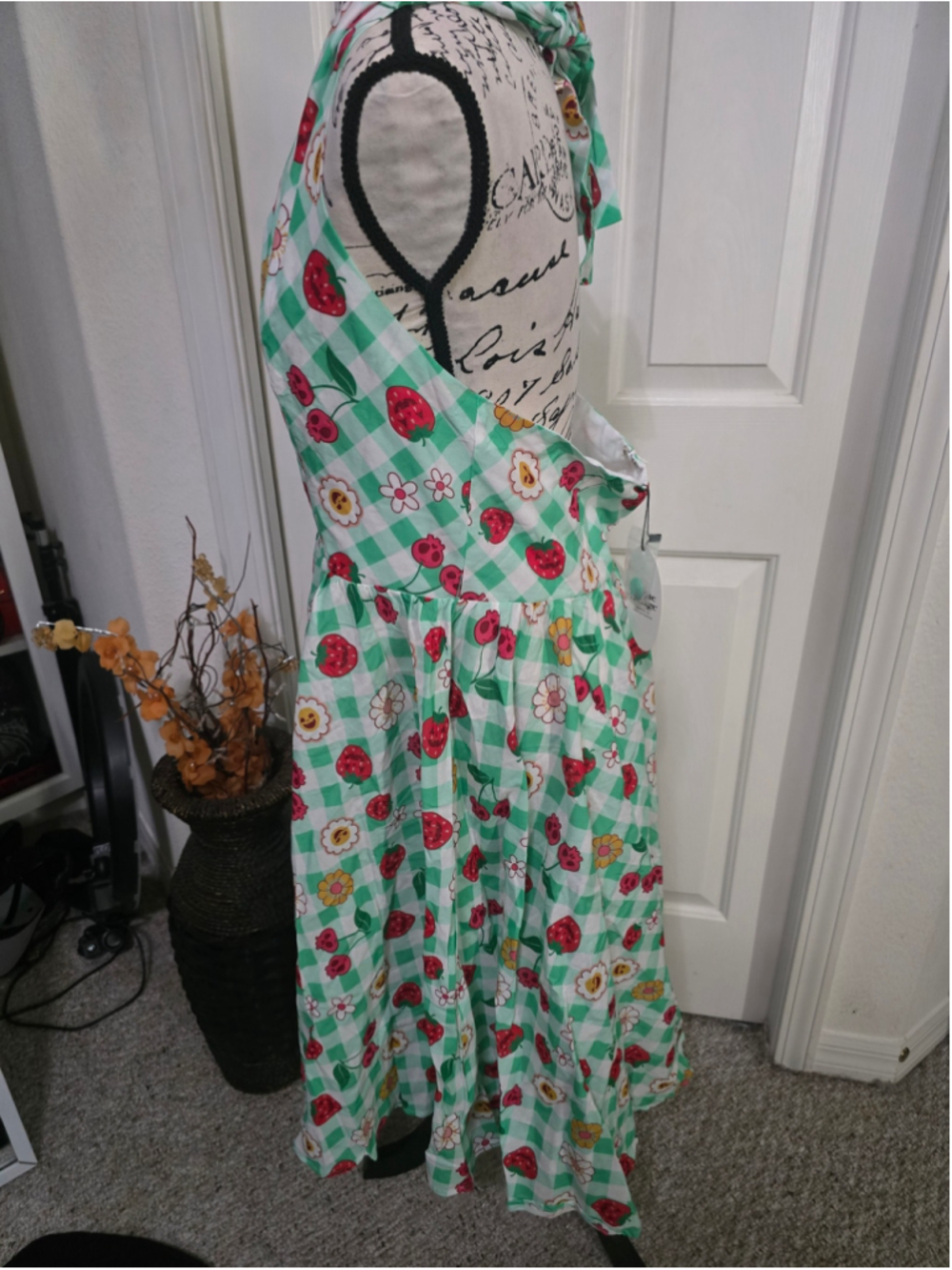Unique Vintage Strawberry and Flower Summer Dress Size XL NWT